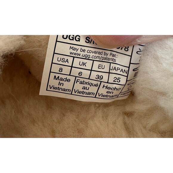 UGG Women's Ansley Indoor/Outdoor Slippers NWOT Sz 8 Great Value! - Picture 9 of 11